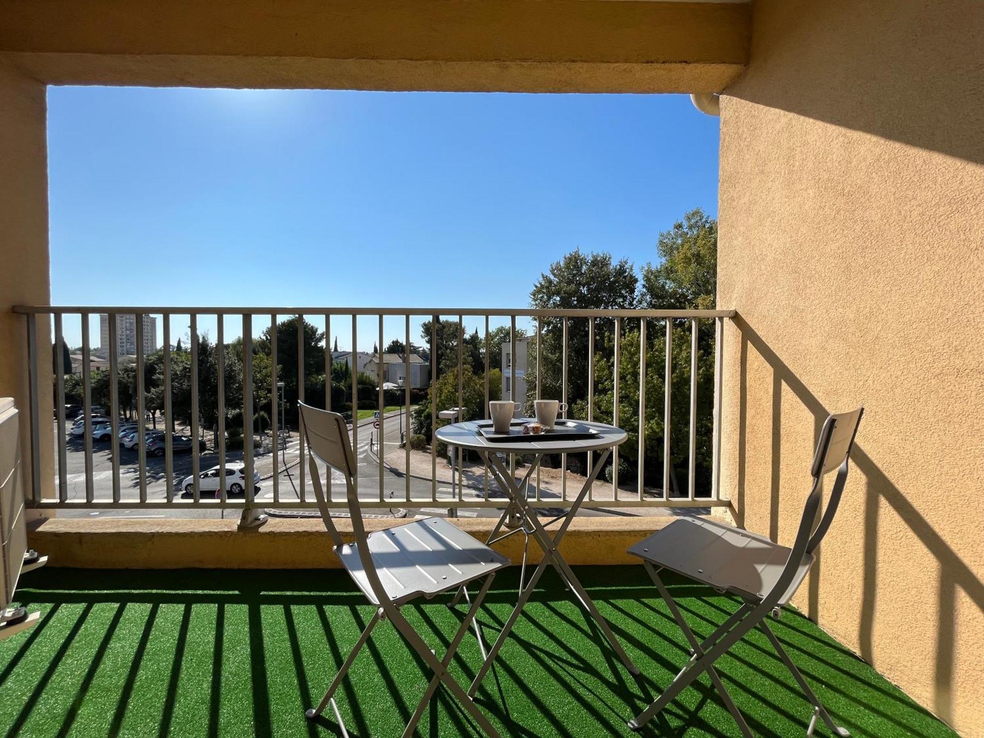 Confortable Appartement Pres D'Avignon Le Pontet  Exterior photo